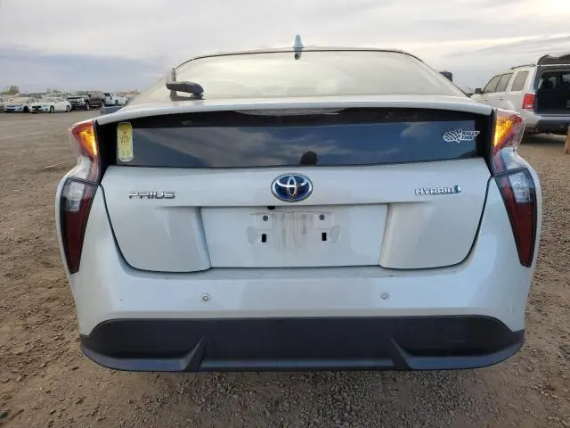 2016 TOYOTA PRIUS   