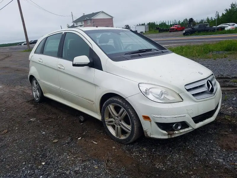 2011 MERCEDES-BENZ B200   