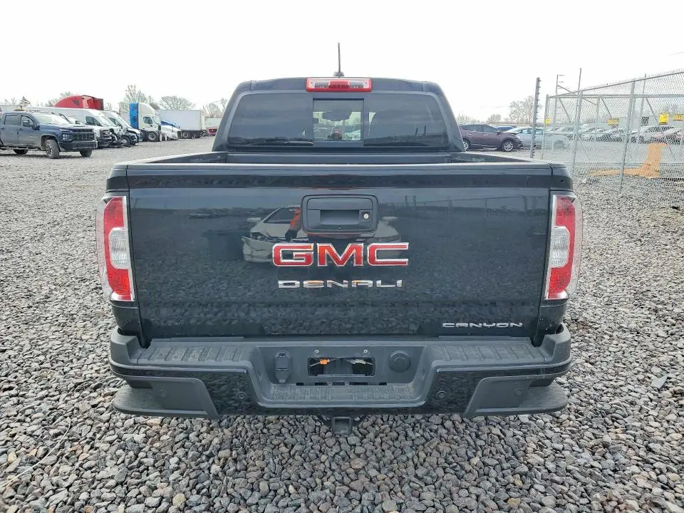 2022 GMC CANYON DENALI  