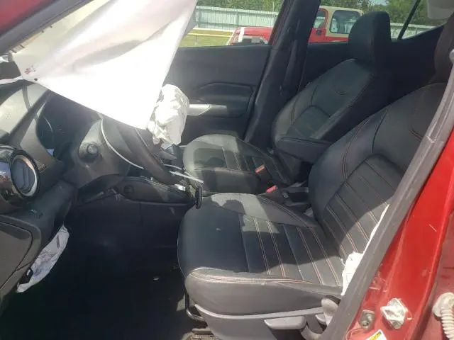 2019 NISSAN KICKS S  