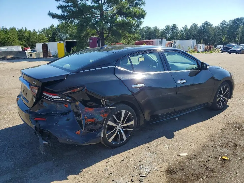 2021 NISSAN MAXIMA SV  