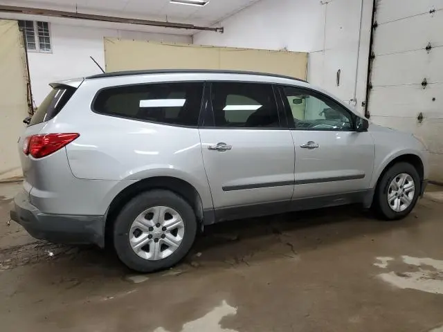 2012 CHEVROLET TRAVERSE LS  