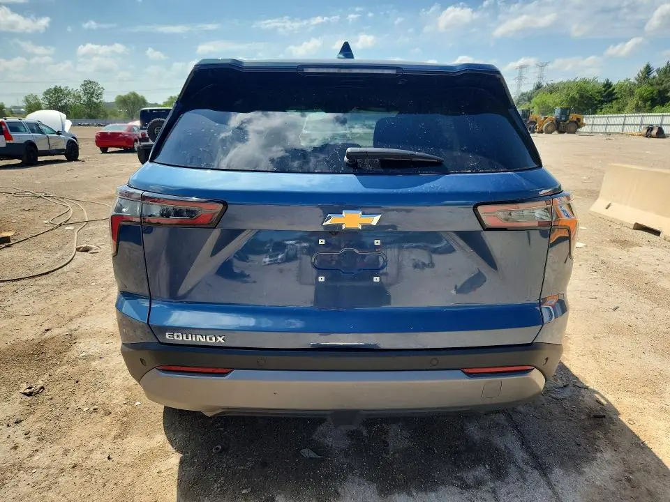 2025 CHEVROLET EQUINOX LT  