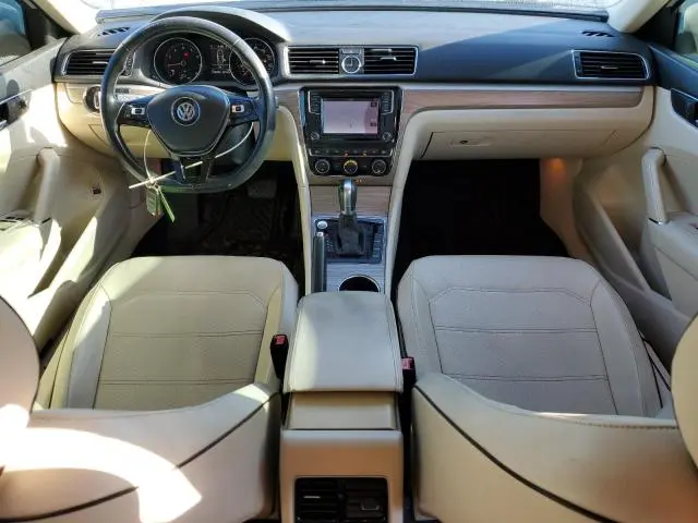 2016 VOLKSWAGEN PASSAT SE