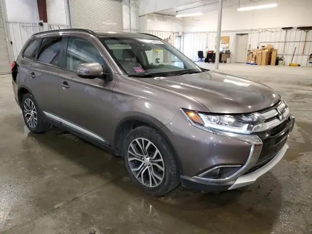 2016 MITSUBISHI OUTLANDER SE  