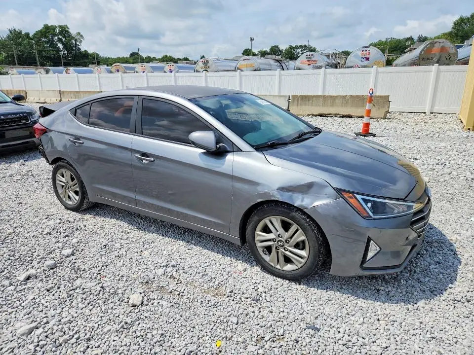 2019 HYUNDAI ELANTRA SEL  
