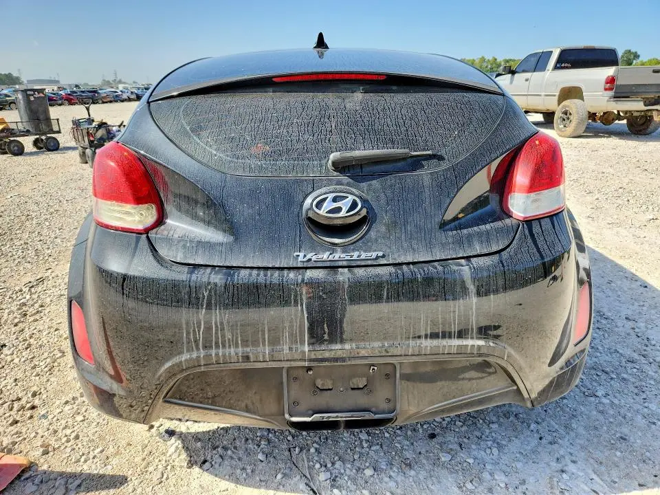 2013 HYUNDAI VELOSTER BASE  