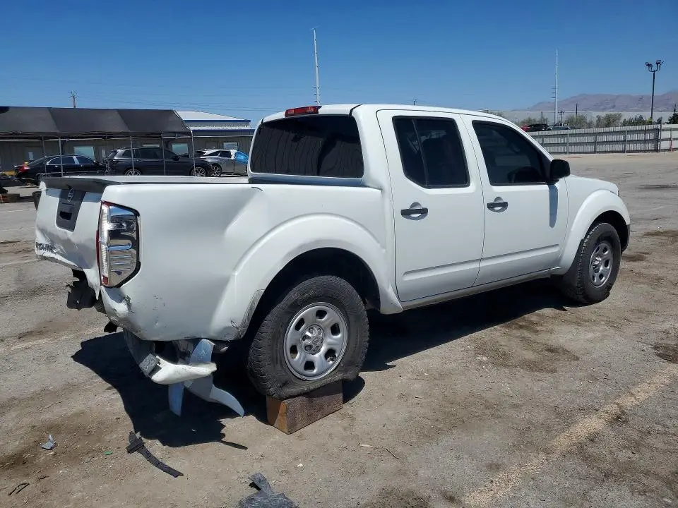 2017 NISSAN FRONTIER S  
