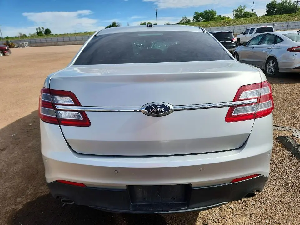 2018 FORD TAURUS SEL  