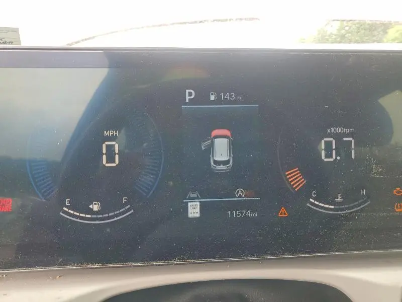 2025 HYUNDAI TUCSON SE  