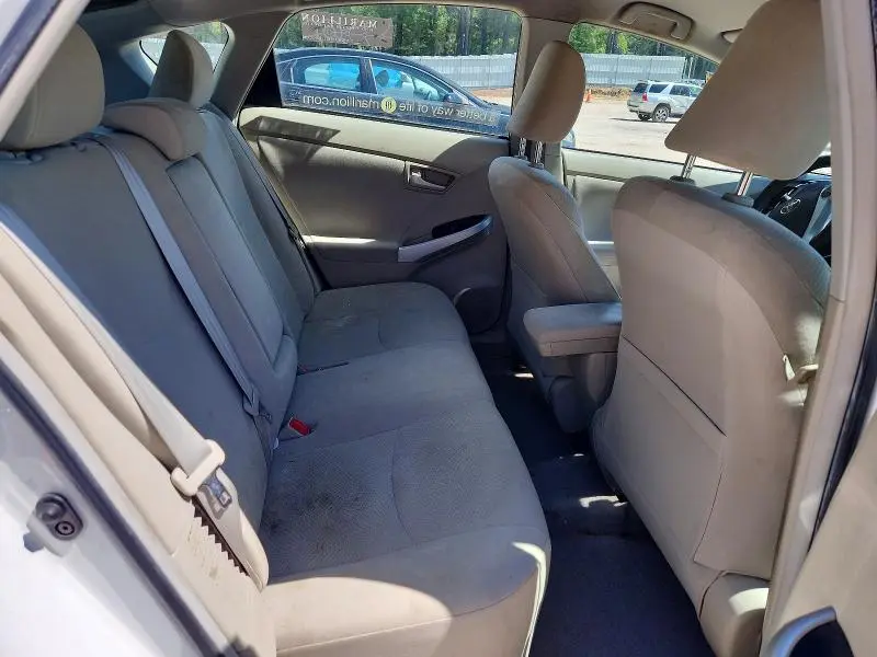 2010 TOYOTA PRIUS III  
