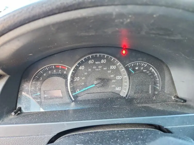 2012 TOYOTA CAMRY LE  
