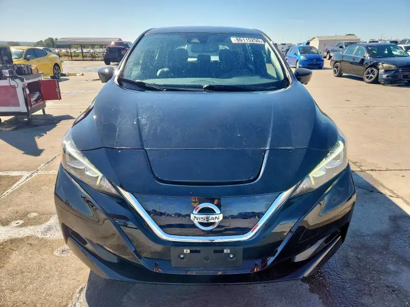 2021 NISSAN LEAF SV  