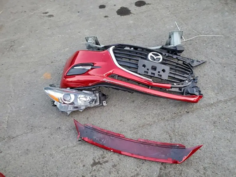 2018 MAZDA 3 TOURING  