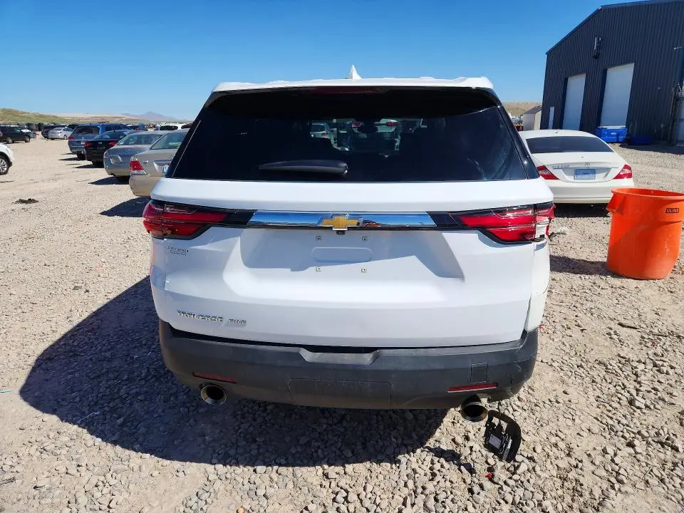 2023 CHEVROLET TRAVERSE LS  