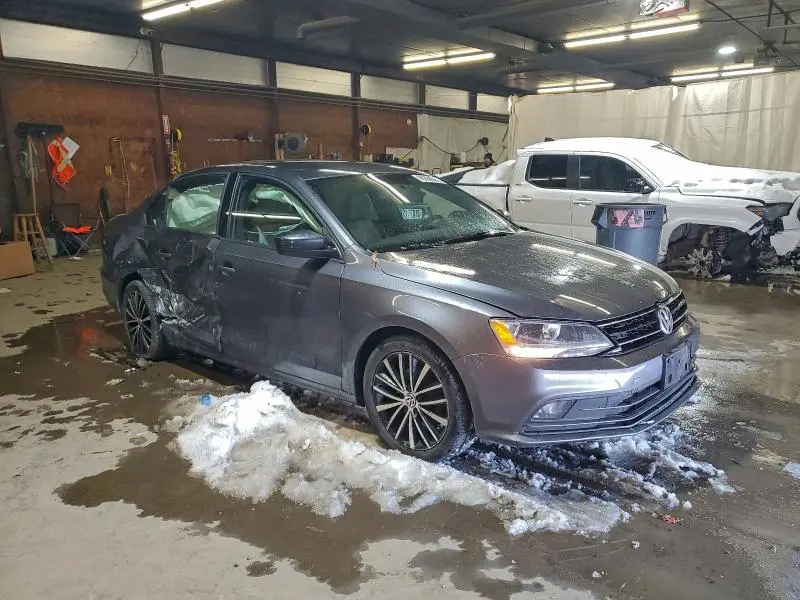 2016 VOLKSWAGEN JETTA SPORT  