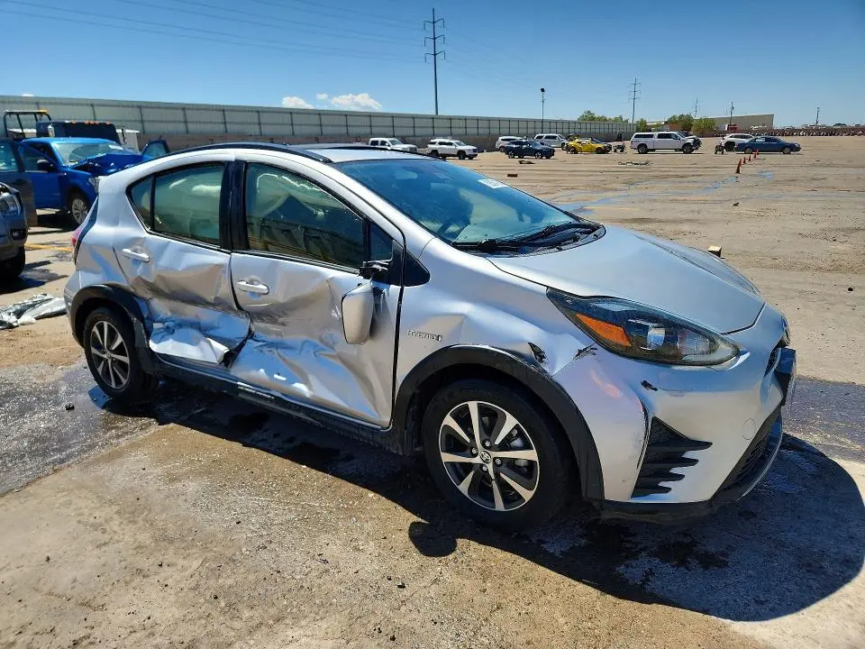 2018 TOYOTA PRIUS C TWO  