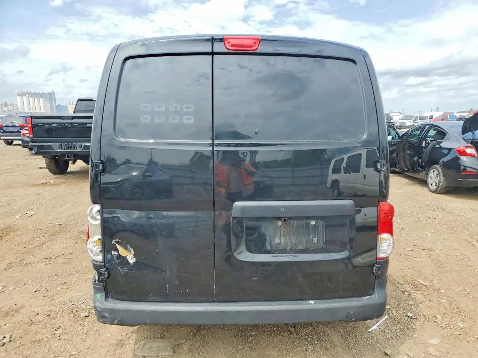 2015 NISSAN NV200 S  