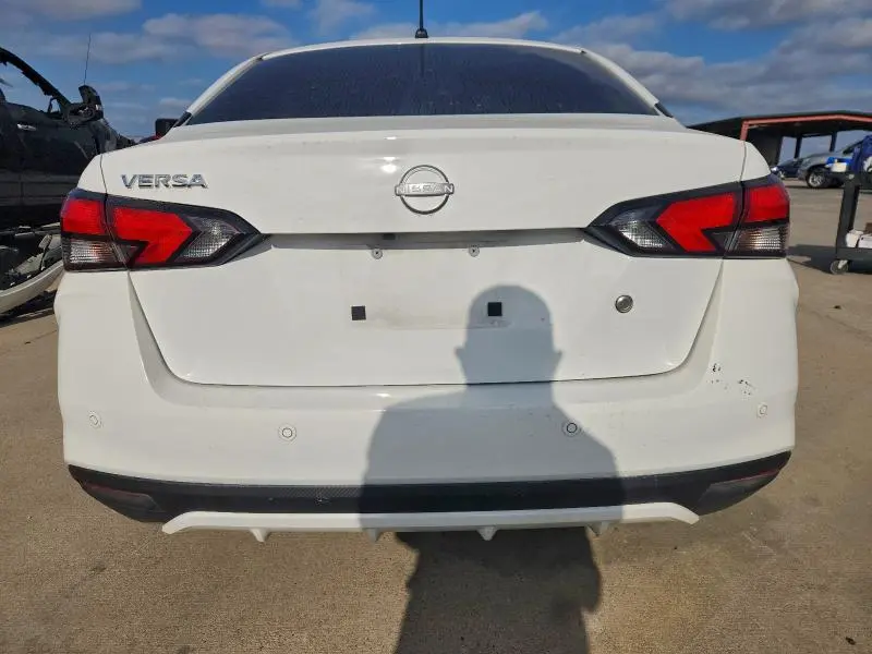 2024 NISSAN VERSA S  