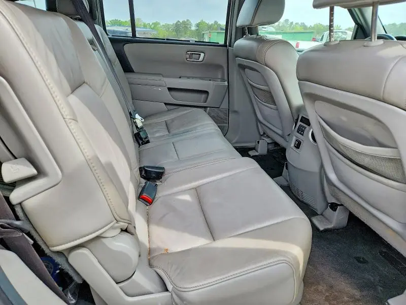 2010 HONDA PILOT TOURING  