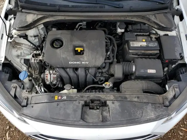 2017 HYUNDAI ELANTRA SE  