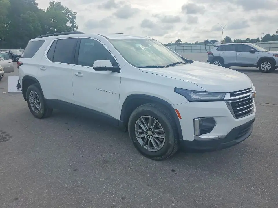 2023 CHEVROLET TRAVERSE LT  