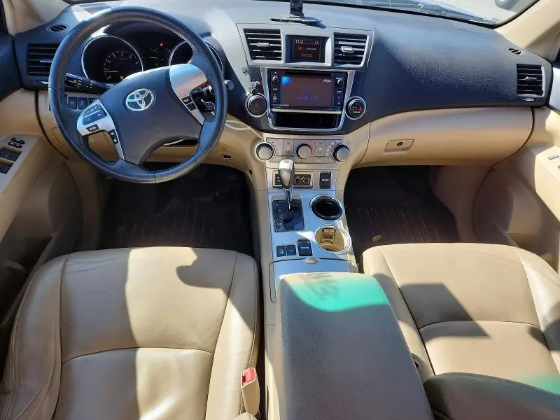 2013 TOYOTA HIGHLANDER BASE  