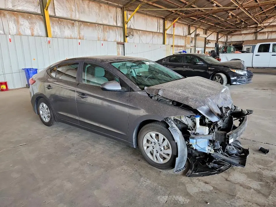 2018 HYUNDAI ELANTRA SE  