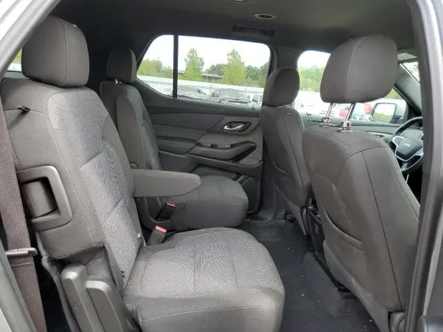 2023 CHEVROLET TRAVERSE LT  