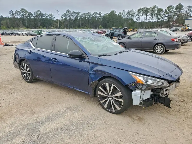 2020 NISSAN ALTIMA SR  