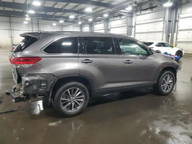 2019 TOYOTA HIGHLANDER SE  