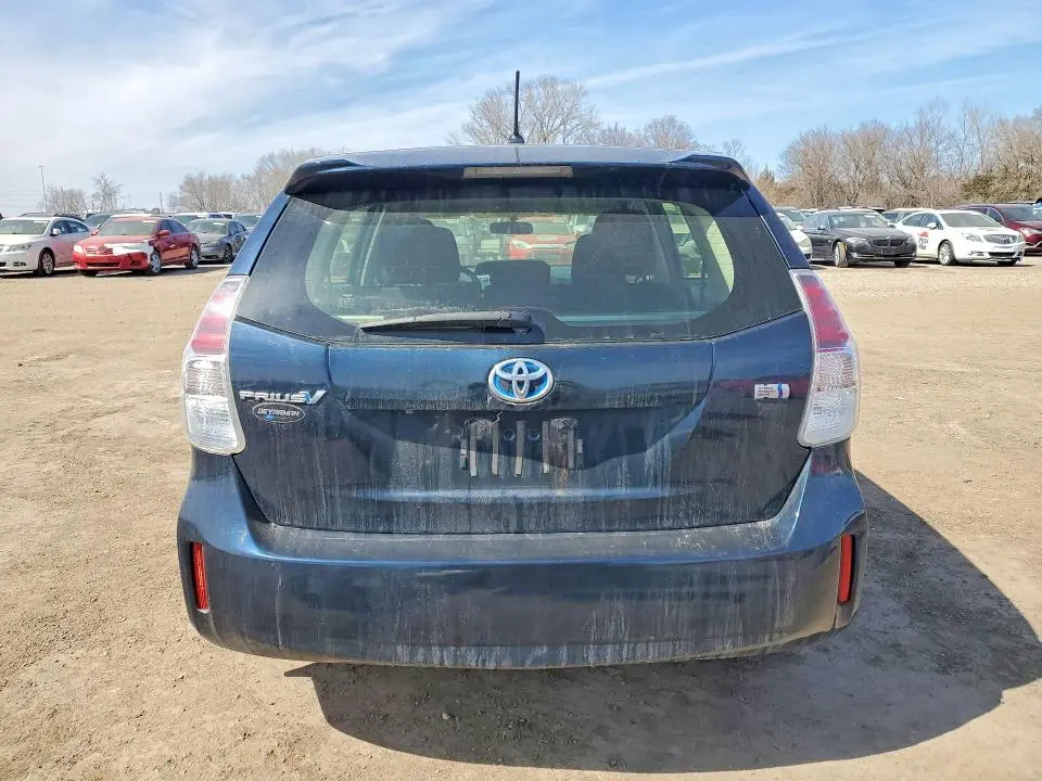 2017 TOYOTA PRIUS V TWO  
