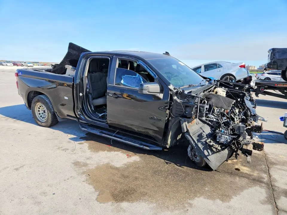 2019 CHEVROLET SILVERADO C1500 LT  