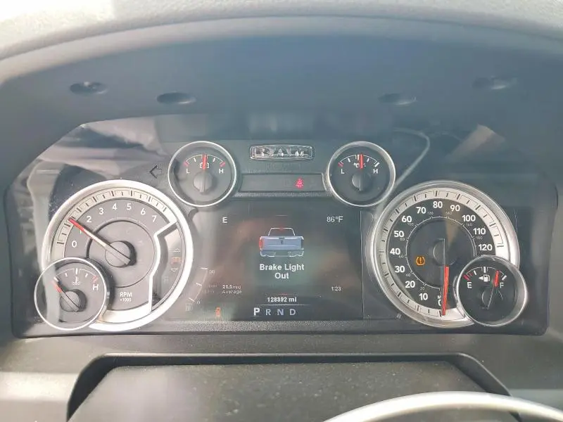 2014 RAM 1500 SLT  