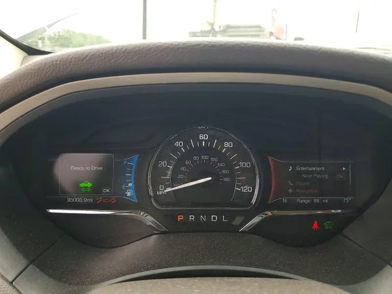 2019 LINCOLN MKZ RESERVE II  