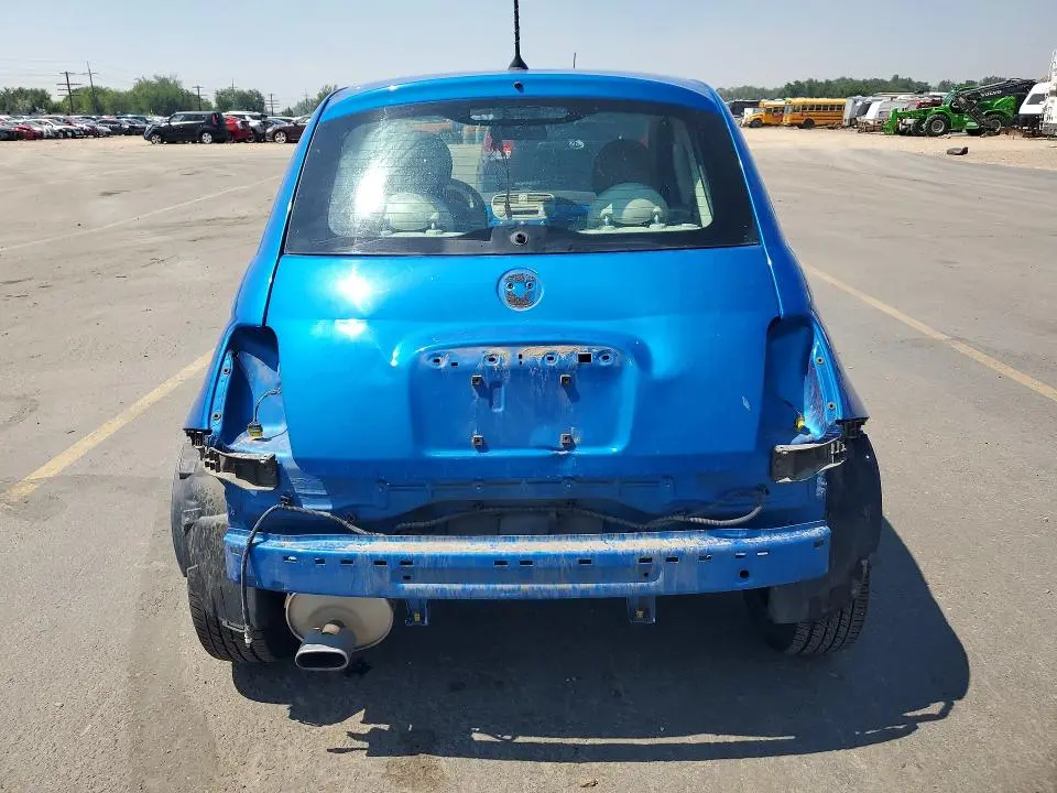 2015 FIAT 500   