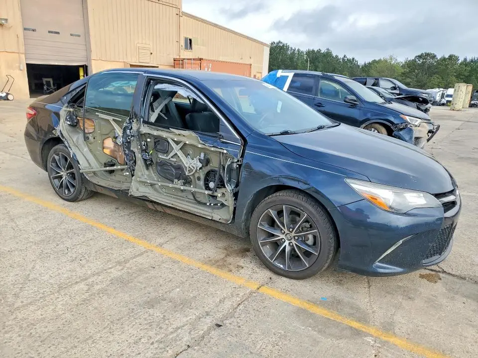 2017 TOYOTA CAMRY XSE  