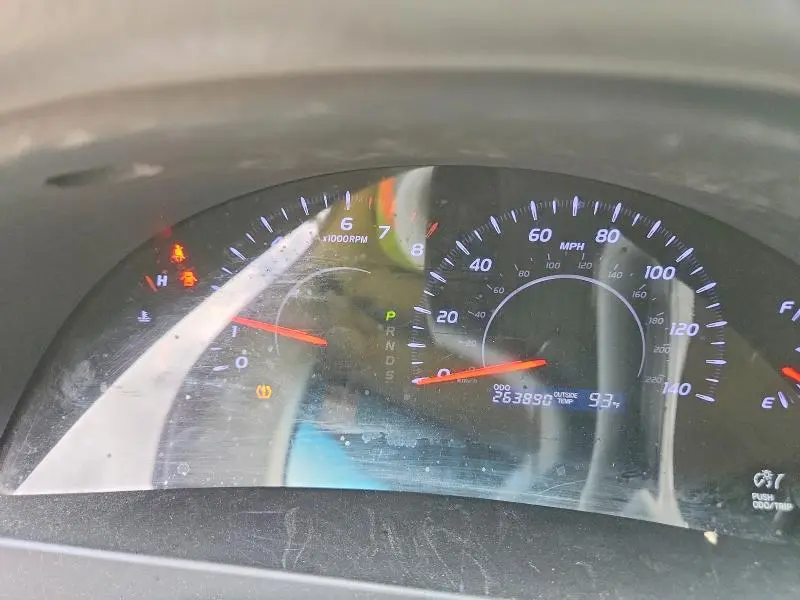 2010 TOYOTA CAMRY BASE  