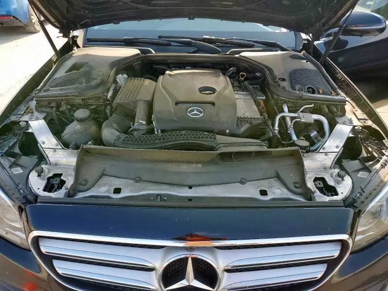 2019 MERCEDES-BENZ E 300  