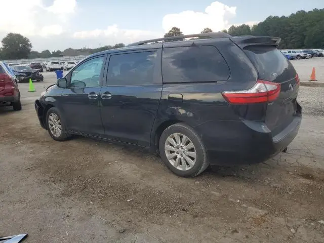 2015 TOYOTA SIENNA XLE