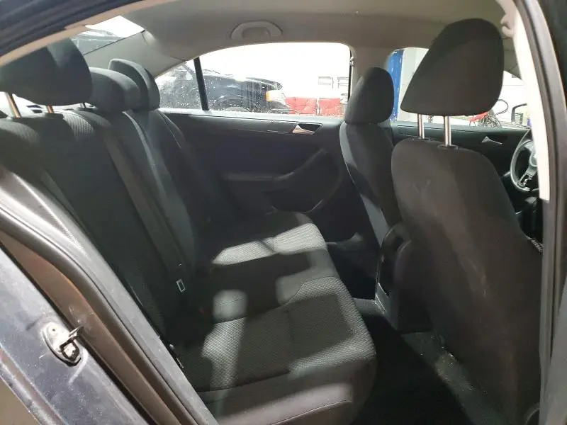 2013 VOLKSWAGEN JETTA BASE  