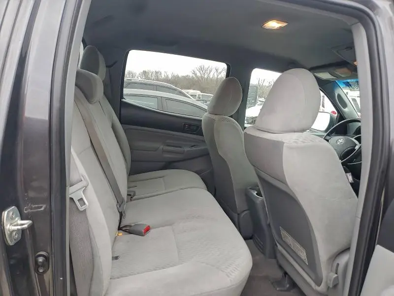 2011 TOYOTA TACOMA V6  