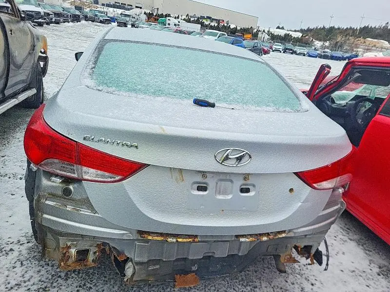 2011 HYUNDAI ELANTRA   