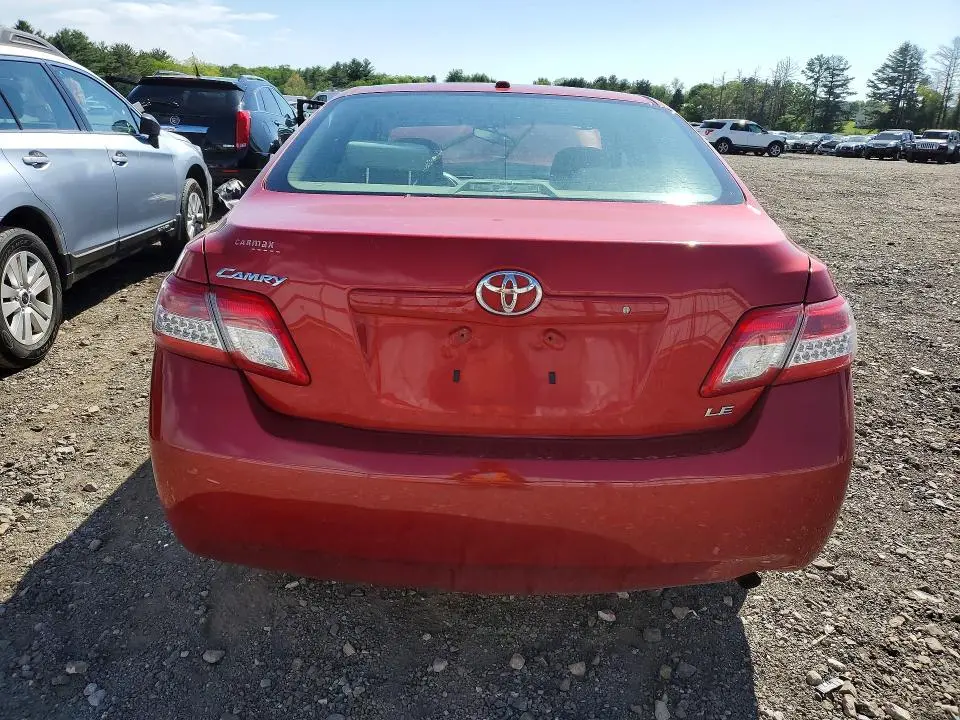 2010 TOYOTA CAMRY LE  