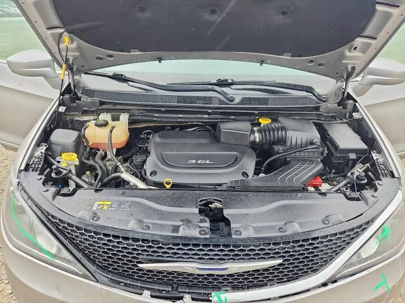 2017 CHRYSLER PACIFICA TOURING L  