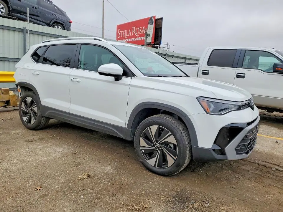 2025 VOLKSWAGEN TAOS SE  