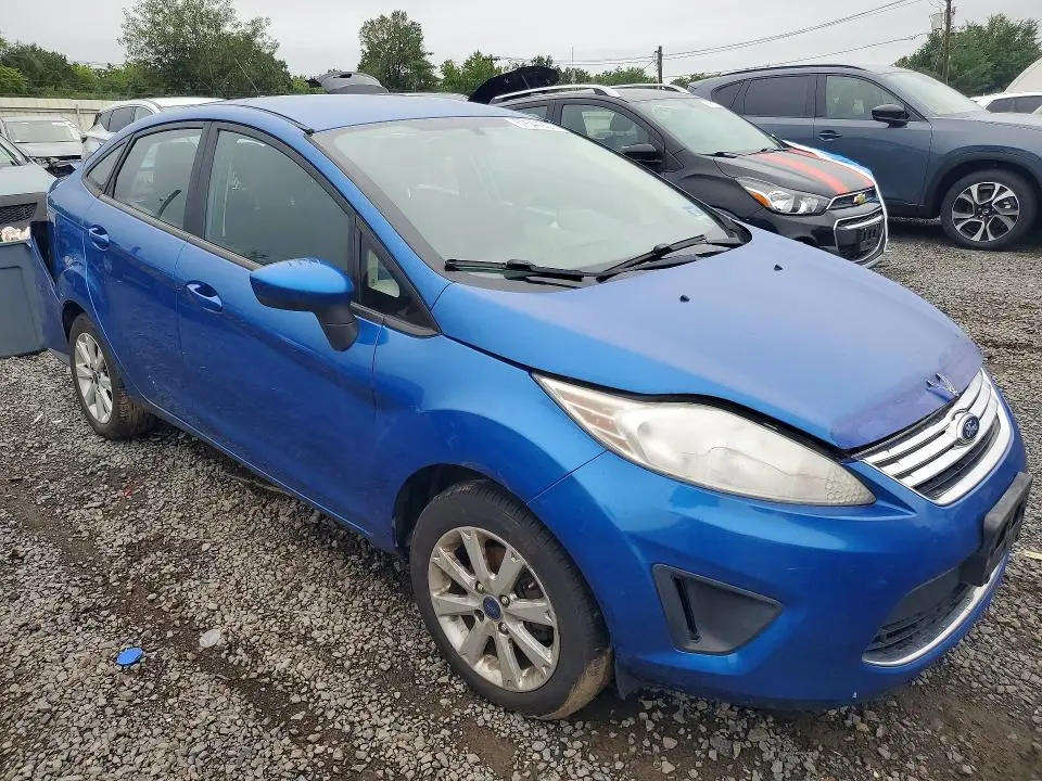 2011 FORD FIESTA SE  