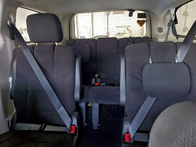 2013 DODGE GRAND CARAVAN SE  