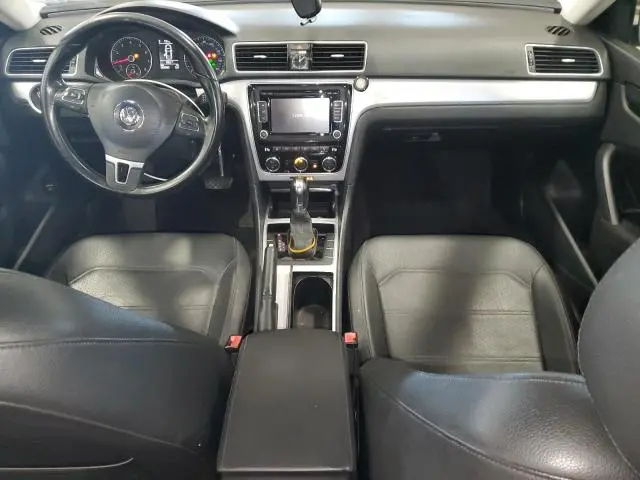 2012 VOLKSWAGEN PASSAT SE