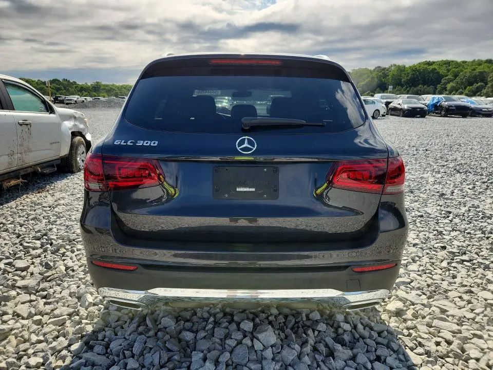 2020 MERCEDES-BENZ GLC 300  